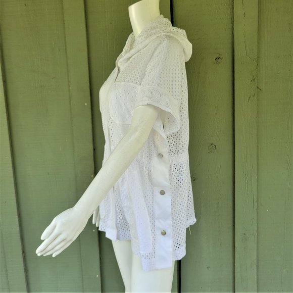 NWT Zenergy CHICO'S White Eyelet Anorak Jacket Top Active wear 1P US 8P - Picture 2 of 7